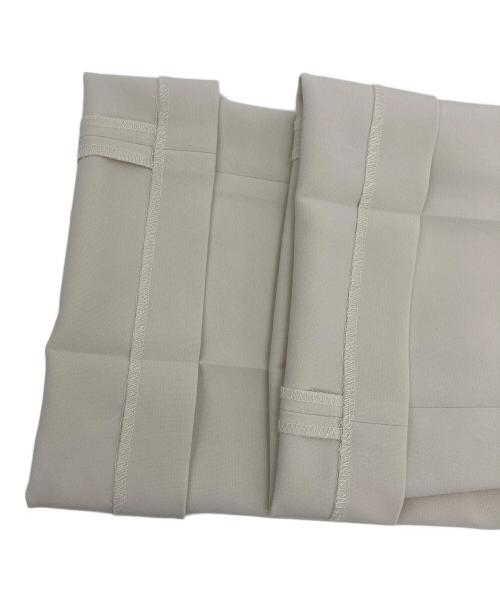 EVERYDAY I LIKE.（エヴリデイ アイ ライク）EVERYDAY I LIKE. (エヴリデイ アイ ライク) Comfort Cropped パンツ アイボリー サイズ:34の古着・服飾アイテム