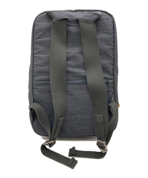 nizyukano（ニジュウカノウ）nizyukano (ニジュウカノウ) リュック グレーの古着・服飾アイテム