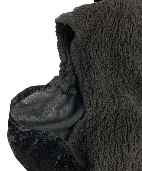 me ISSEY MIYAKE（ミーイッセイ ミヤケ）me ISSEY MIYAKE (ミーイッセイ ミヤケ) カリフラワーベロアベルベット切替カットソー ブラック サイズ:-の古着・服飾アイテム