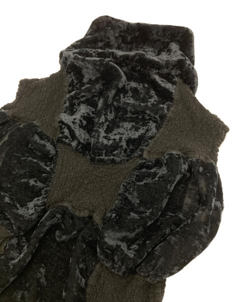 me ISSEY MIYAKE（ミーイッセイ ミヤケ）me ISSEY MIYAKE (ミーイッセイ ミヤケ) カリフラワーベロアベルベット切替カットソー ブラック サイズ:-の古着・服飾アイテム