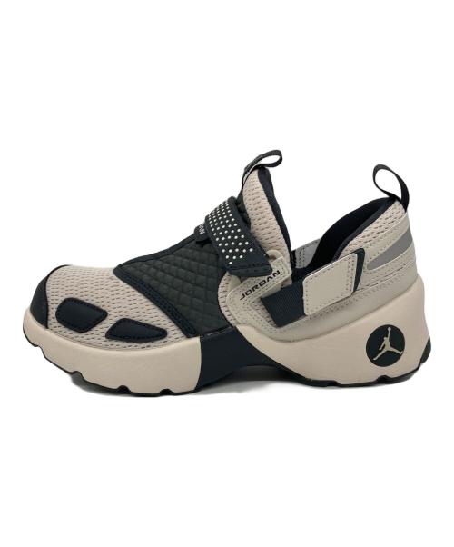 NIKE（ナイキ）NIKE (ナイキ) ジョーダン トランナー LX アイボリー サイズ:SIZE 25.5cmの古着・服飾アイテム
