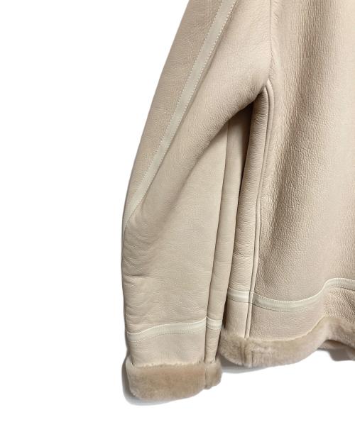 EMMETI（エンメティ）EMMETI (エンメティ) SOVEREIGN (ソブリン) ORWELL UA ムートンジャケット アイボリー サイズ:50の古着・服飾アイテム