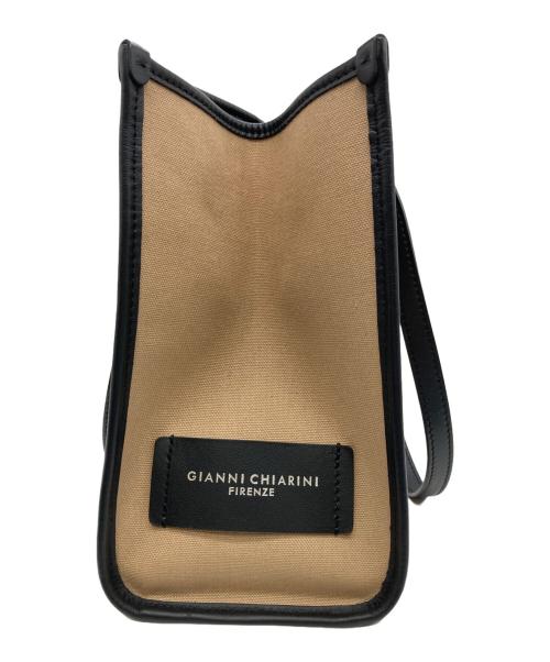 GIANNI CHIARINI（ジャンニ キアリーニ）GIANNI CHIARINI (ジャンニ キアリーニ) キャンバストートバッグ ベージュの古着・服飾アイテム