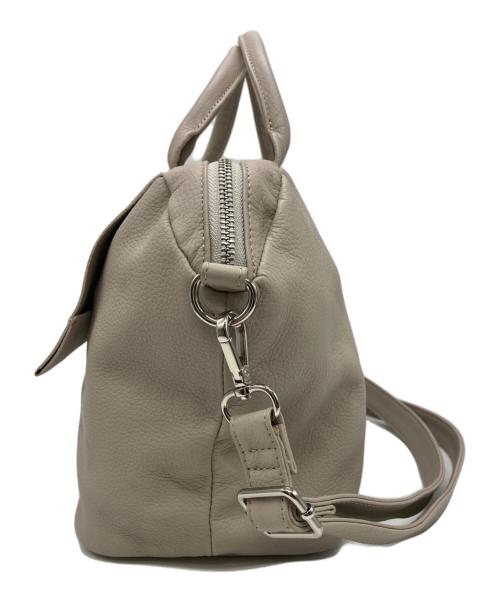 ear PAPILLONNER（イアパピヨネ）ear PAPILLONNER (イアパピヨネ) レザーフラップ2WAYバッグ Sサイズ ベージュの古着・服飾アイテム