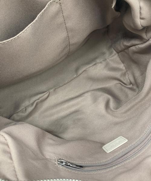 ear PAPILLONNER（イアパピヨネ）ear PAPILLONNER (イアパピヨネ) レザーフラップ2WAYバッグ Sサイズ ベージュの古着・服飾アイテム