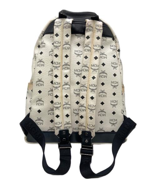 MCM（エムシーエム）MCM (エムシーエム) スタッズリュック ホワイトの古着・服飾アイテム