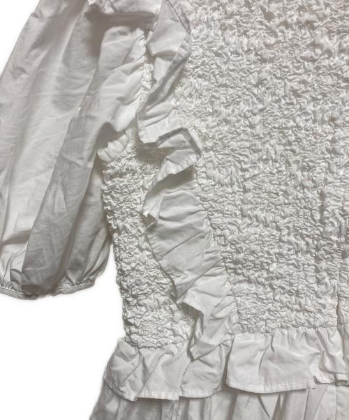 CECILIE BAHNSEN（セシリーバンセン）CECILIE BAHNSEN (セシリーバンセン) パフスリーブフリル切替ブラウス ホワイト サイズ:UK10の古着・服飾アイテム