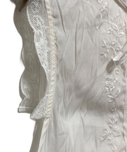 provoke（プロヴォーク）provoke (プロヴォーク) embroidery NS blouse ホワイト サイズ:FREEの古着・服飾アイテム