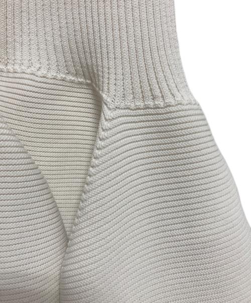 CFCL（シーエフシーエル）CFCL (シーエフシーエル) POTTERY SLEEVELESS TOP ホワイト サイズ:FREEの古着・服飾アイテム
