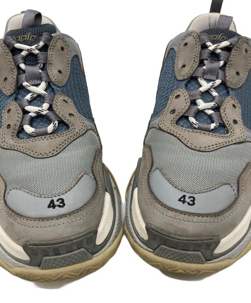 BALENCIAGA（バレンシアガ）BALENCIAGA (バレンシアガ) TRIPLE S グレー サイズ:43の古着・服飾アイテム