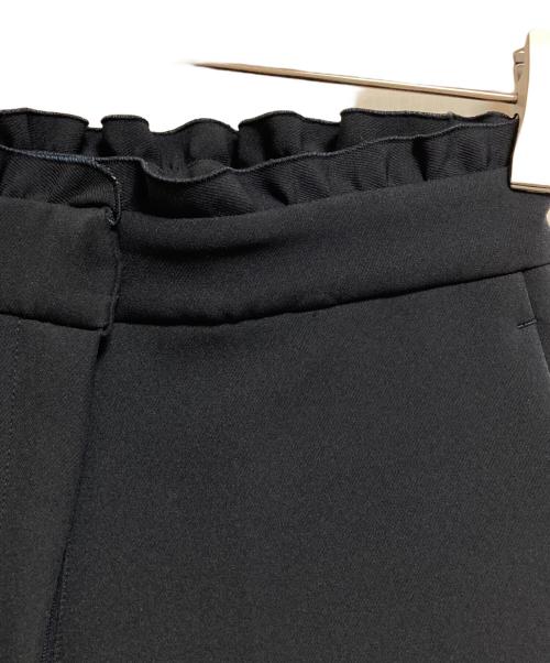 La TOTALITE（ラ ト―タリテ）La TOTALITE (ラ ト―タリテ) ウエストフリルパンツ ネイビー サイズ:36の古着・服飾アイテム