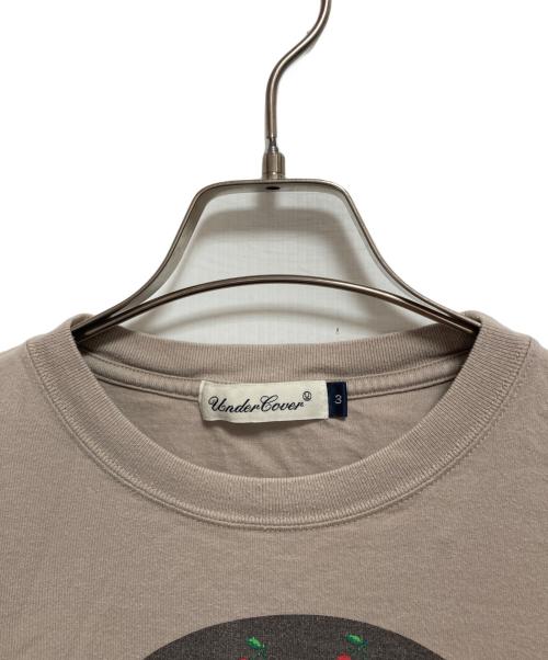 UNDERCOVER（アンダーカバー）UNDERCOVER (アンダーカバー) プリントTシャツ ベージュ サイズ:3の古着・服飾アイテム