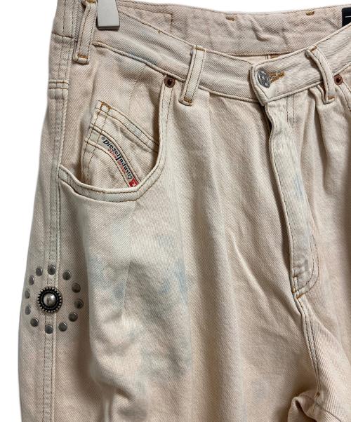 DIESEL（ディーゼル）DIESEL (ディーゼル) ヴィンテージ加工デニムパンツ アイボリー サイズ:SIZE W25の古着・服飾アイテム