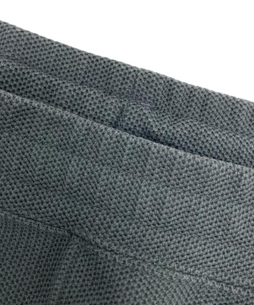 LACOSTE（ラコステ）LACOSTE (ラコステ) BEAUTY&YOUTH (ビューティーアンドユース) 別注1トーンパンツ グレー サイズ:33の古着・服飾アイテム