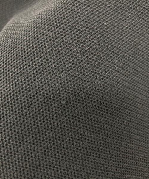 LACOSTE（ラコステ）LACOSTE (ラコステ) BEAUTY&YOUTH (ビューティーアンドユース) 別注1トーンパンツ グレー サイズ:33の古着・服飾アイテム