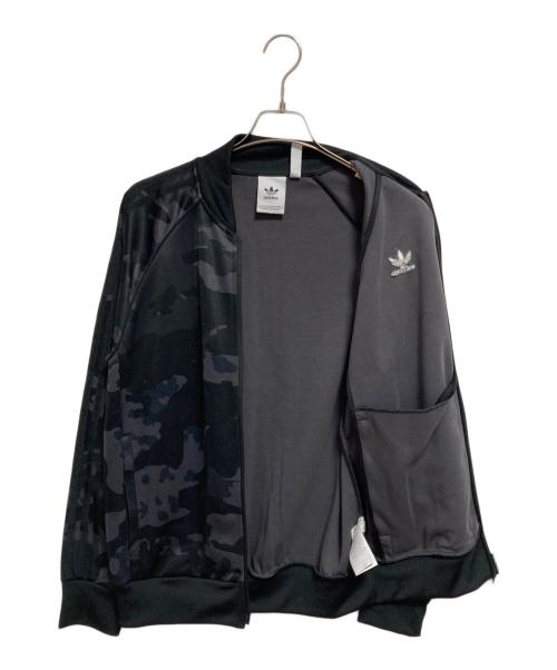 adidas（アディダス）adidas (アディダス) ブラック カモ SSTR トラックトップ ブラック サイズ:XLの古着・服飾アイテム