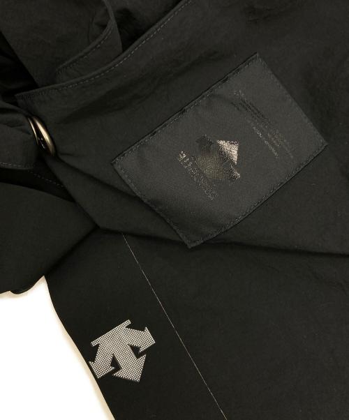 DESCENTE PAUSE（デサントポーズ）DESCENTE PAUSE (デサントポーズ) 塩縮ナイロン 2B テーラードジャケット ブラック サイズ:Lの古着・服飾アイテム