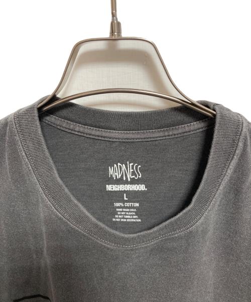NEIGHBORHOOD（ネイバーフッド）NEIGHBORHOOD (ネイバーフッド) MADNESS (マッドネス) 製品染めクルーネックＴシャツ グレー サイズ:Lの古着・服飾アイテム