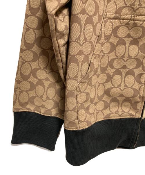 COACH（コーチ）COACH (コーチ) シグネチャー ジップ フーディー ベージュ サイズ:Mの古着・服飾アイテム