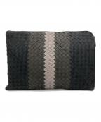 BOTTEGA VENETAボッテガベネタ）の古着「イントレチャートクラッチバッグ」｜グレー×ブラウン