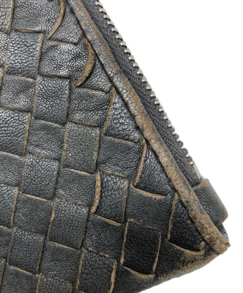 BOTTEGA VENETA（ボッテガベネタ）BOTTEGA VENETA (ボッテガベネタ) イントレチャートクラッチバッグ グレー×ブラウンの古着・服飾アイテム