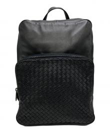 BOTTEGA VENETA（ボッテガベネタ）の古着「イントレチャートバックパック」｜ブラック
