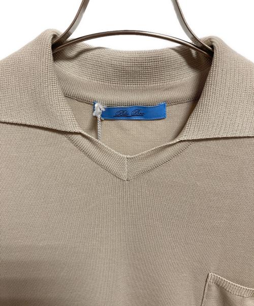 BluBre（ブルブレ）BluBre (ブルブレ) ポケット付き スキッパー コットンニット ポロシャツ ベージュ サイズ:XL 未使用品の古着・服飾アイテム