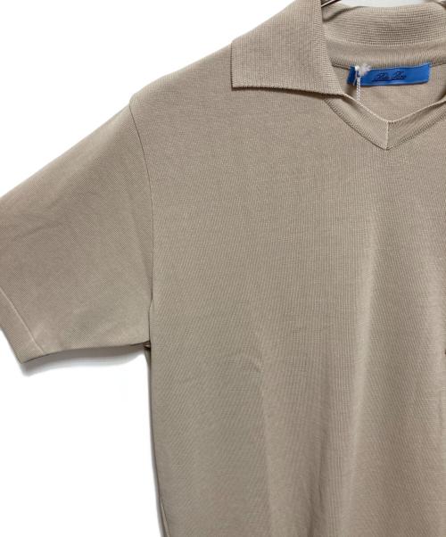BluBre（ブルブレ）BluBre (ブルブレ) ポケット付き スキッパー コットンニット ポロシャツ ベージュ サイズ:XL 未使用品の古着・服飾アイテム