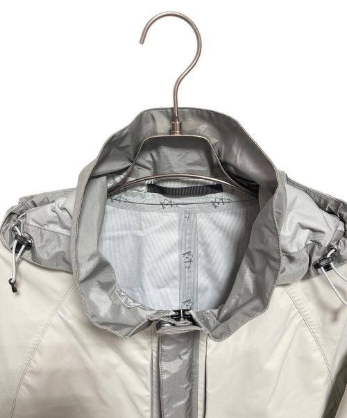 BEAUTY&YOUTH（ビューティーアンドユース）BEAUTY&YOUTH (ビューティーアンドユース) PERTEX 3LAYER MULTI PARKA COAT グレー サイズ:Mの古着・服飾アイテム