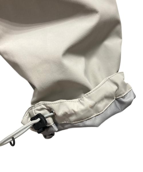 BEAUTY&YOUTH（ビューティーアンドユース）BEAUTY&YOUTH (ビューティーアンドユース) PERTEX 3LAYER MULTI PARKA COAT グレー サイズ:Mの古着・服飾アイテム