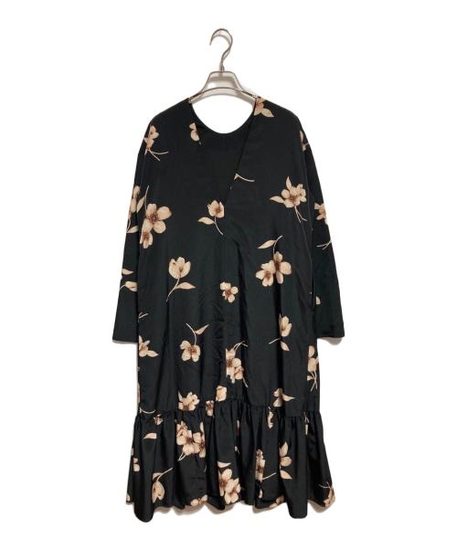 CLANE（クラネ）CLANE (クラネ) W FACE GATHER SWITCH ONEPIECE ブラックの古着・服飾アイテム