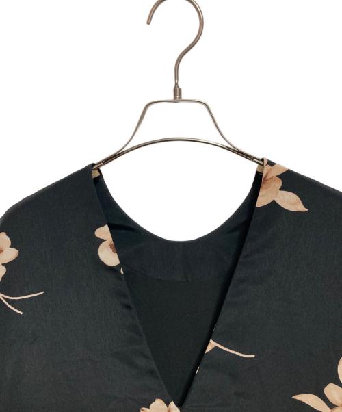 CLANE（クラネ）CLANE (クラネ) W FACE GATHER SWITCH ONEPIECE ブラックの古着・服飾アイテム