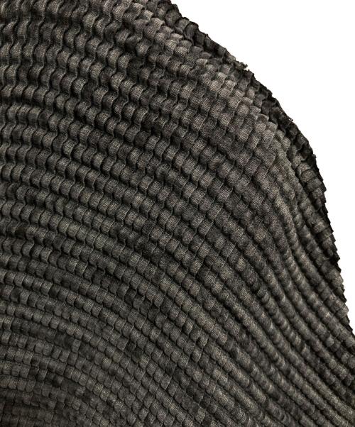 ISSEY MIYAKE me（イッセイ ミヤケ ミー）ISSEY MIYAKE me (イッセイ ミヤケ ミー) プリーツジャケット グレー サイズ:-の古着・服飾アイテム