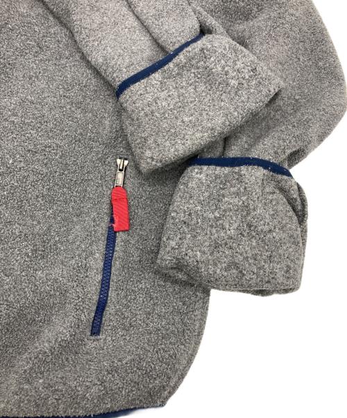 Patagonia（パタゴニア）Patagonia (パタゴニア) ライトウェイトシンチラスナップTフーディ グレー サイズ:Sの古着・服飾アイテム