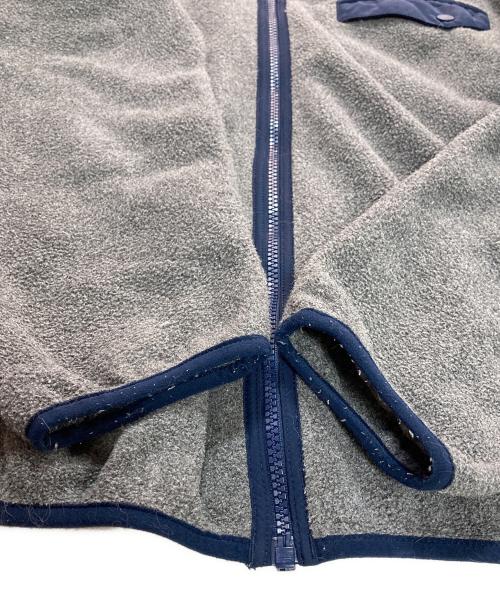 Patagonia（パタゴニア）Patagonia (パタゴニア) ライトウェイトシンチラスナップTフーディ グレー サイズ:Sの古着・服飾アイテム