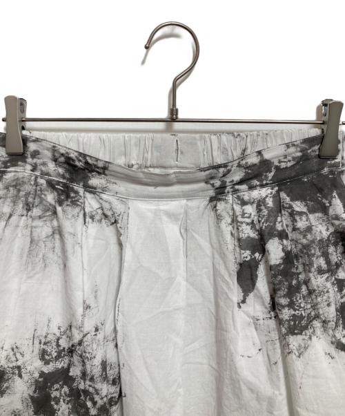 IROFUSI（イロフシ）IROFUSI (イロフシ) バルーンスカート ホワイト サイズ:FREEの古着・服飾アイテム