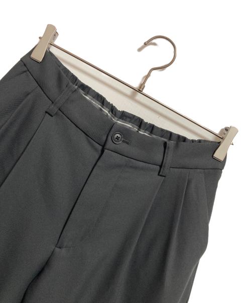 PUBLIC TOKYO（パブリックトウキョウ）PUBLIC TOKYO (パブリックトウキョウ) GRツイルエバークリーステーパードスラックス グレー サイズ:1の古着・服飾アイテム