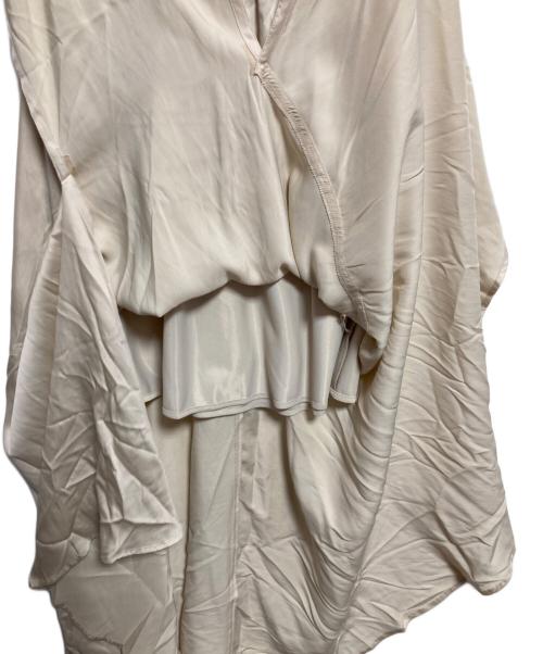 Noble（ノーブル）Noble (ノーブル) キュプラサテンギャザースリットスカート ベージュ サイズ:36 未使用品の古着・服飾アイテム