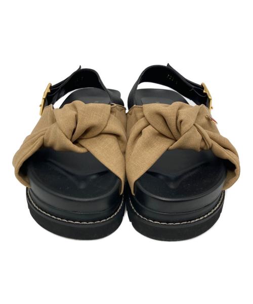 BLUE LABEL CRESTBRIDGE（ブルーレーベルクレストブリッジ）BLUE LABEL CRESTBRIDGE (ブルーレーベルクレストブリッジ) リボンモチーフサンダル ベージュ サイズ:Sの古着・服飾アイテム