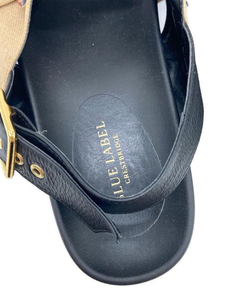 BLUE LABEL CRESTBRIDGE（ブルーレーベルクレストブリッジ）BLUE LABEL CRESTBRIDGE (ブルーレーベルクレストブリッジ) リボンモチーフサンダル ベージュ サイズ:Sの古着・服飾アイテム