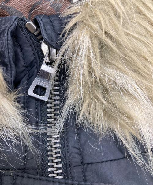 COACH（コーチ）COACH (コーチ) 裏地シグネチャー柄ダウンコート ブラック サイズ:Mの古着・服飾アイテム