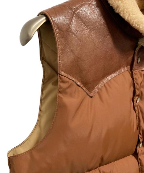 RockyMountainFeatherBed（ロッキーマウンテンフェザーベッド）RockyMountainFeatherBed (ロッキーマウンテンフェザーベッド) ダウンベスト ブラウン サイズ:SIZE 38の古着・服飾アイテム
