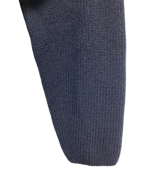 23区（ニジュウサンク）23区 (ニジュウサンク) ウールミドルゲージ Vネック ニット ネイビー サイズ:32の古着・服飾アイテム