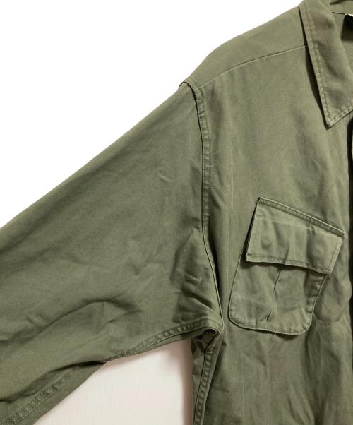 OVY（オヴィー）OVY (オヴィー) Jungle Fatigue Duck Jacket オリーブ サイズ:XLの古着・服飾アイテム