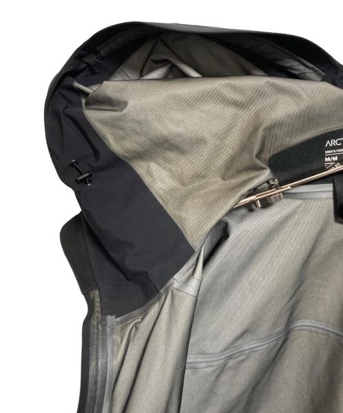 ARC'TERYX（アークテリクス）ARC'TERYX (アークテリクス) BETA LT JACKET ブラック サイズ:Mの古着・服飾アイテム
