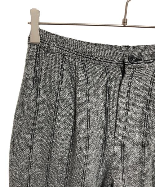 INDIVI（インディヴィ）INDIVI (インディヴィ) ストライプ柄ワイドパンツ グレー サイズ:36の古着・服飾アイテム