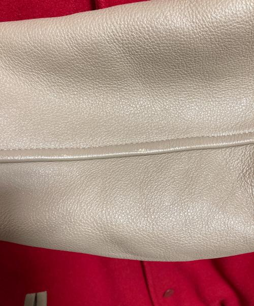 VAN（ヴァン）VAN (ヴァン) 90’ｓ アーチロゴレザースリーブスタジャン レッド サイズ:Mの古着・服飾アイテム