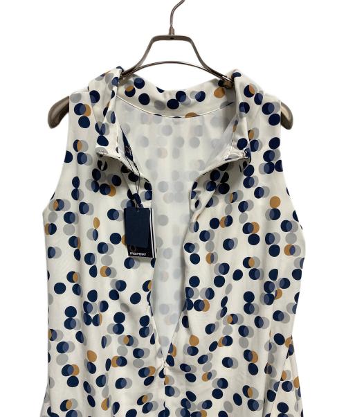 FRED PERRY（フレッドペリー）FRED PERRY (フレッドペリー) WOMEN PRINT SLEEVELESS DRESS アイボリー サイズ:10 未使用品の古着・服飾アイテム