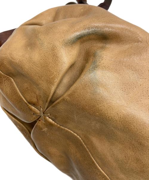 HENRY BEGUELIN（エンリーベグリン）HENRY BEGUELIN (エンリーベグリン) レザーショルダーバッグ ベージュの古着・服飾アイテム