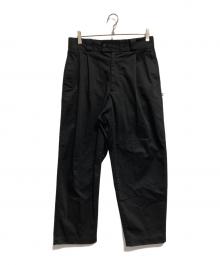 CAHLUMN（カウラム）の古着「TC Twill 1 Tuck Pants」｜ブラック